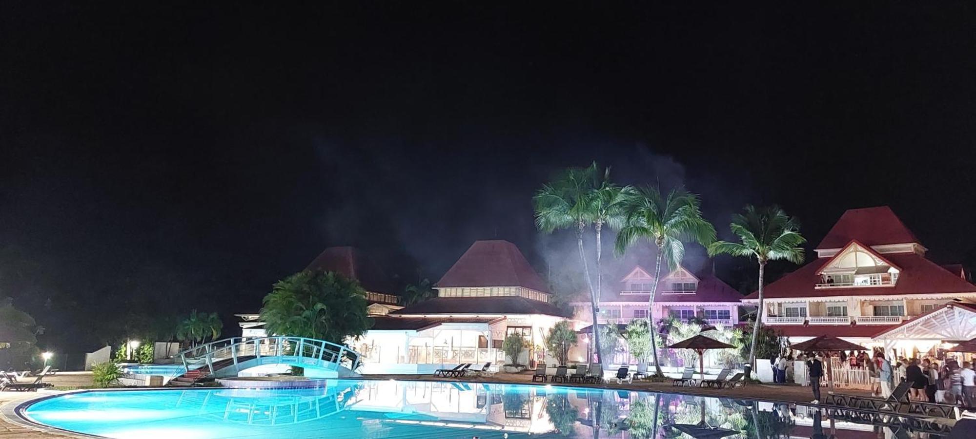 Tikazadaph, Pour Un Sejour De Charme, Romantique & Exotique, 97180 Sainte-Anne Extérieur photo